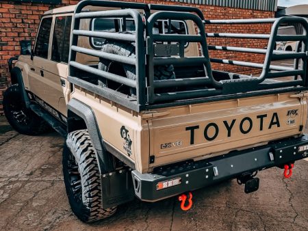 Station wagon Rear Bumper (No Spare wheel carrier) for Toyota LC76